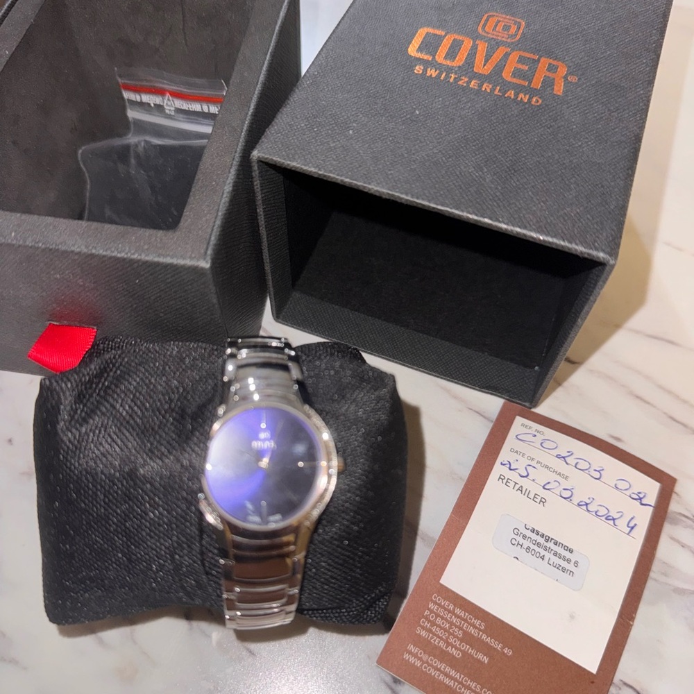 Cover Switzerland Silver Watch